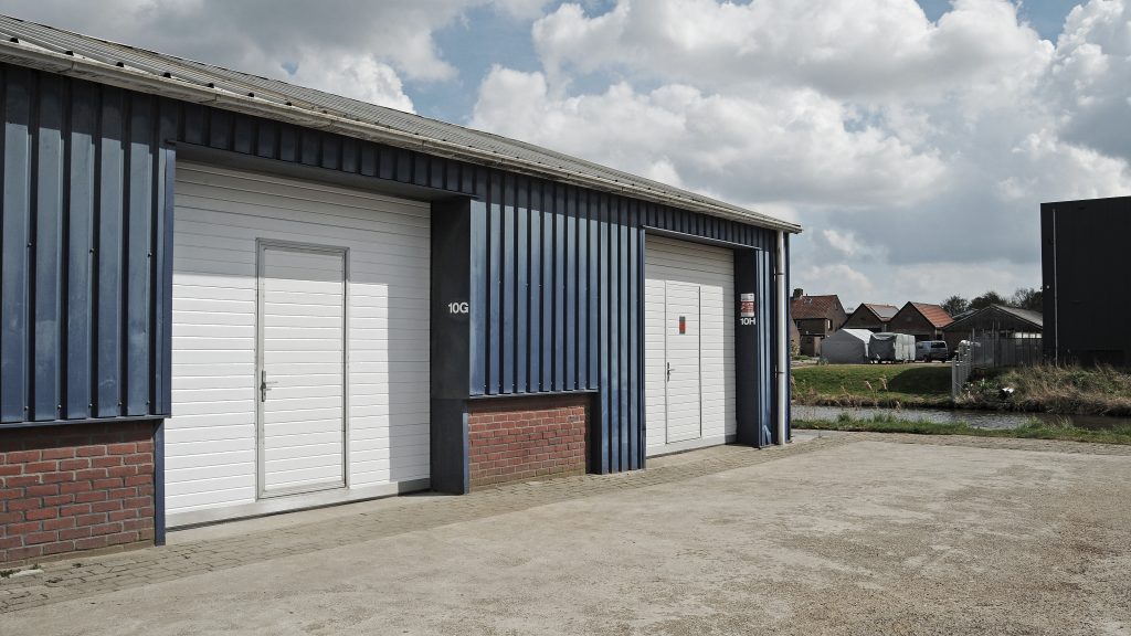 TE KOOP
Vraagprijs € 85.000,-
en € 100.000,- k.k